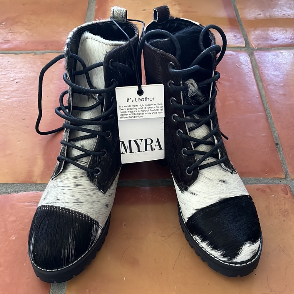 NWT Myra Bag Fervence Boots